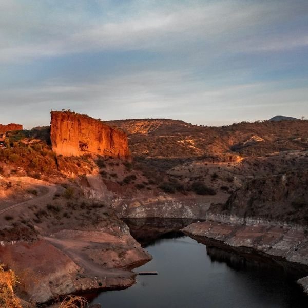 cabañas en la presa Zimapán